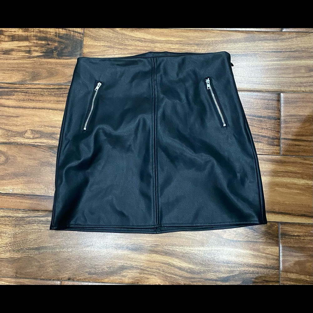 Forever 21 skirt
